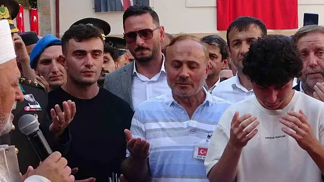 10 gün önce terfi alan şehit Üsteğmen Ömer Fatih Ayar son yolculuğuna uğurlandı