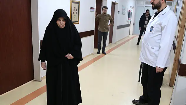 10 yıldır yürüyemiyordu, Konya'da ayağa kalktı!