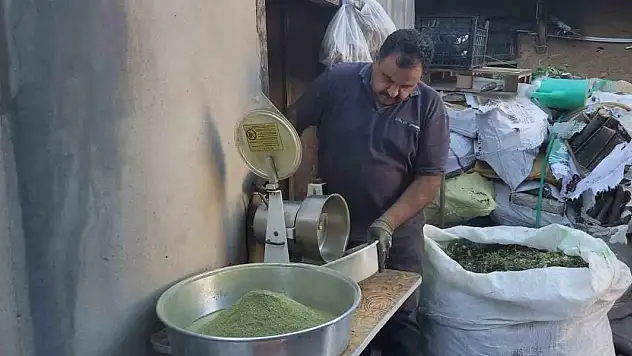 120 çeşit bitkinin karışımıyla elde edilen baharat Zetrin