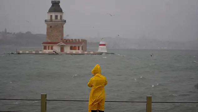 13 il için sarı uyarı: Fırtına ve yağış geliyor