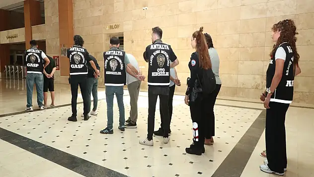 13 saatlik dehşet! 6 milyon TL gasp edildi