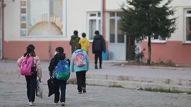 15 tatile kaç gün kaldı? Karneler ne zaman alınacak?