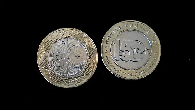 15 Temmuz'un 10. yılına özel 5 lira basıldı