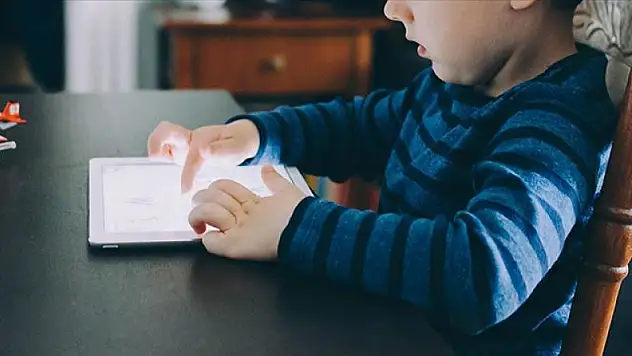 15 yaş altı için sosyal medya kısıtlamasında takvim netleşti