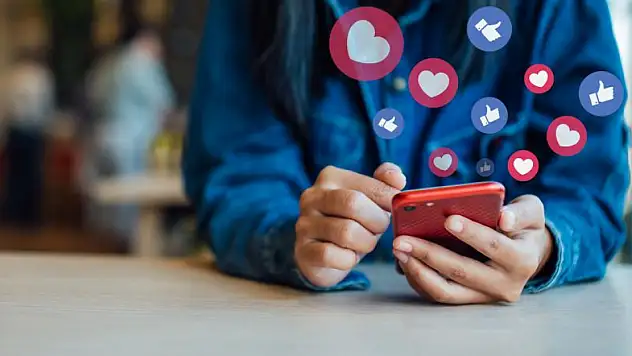 15 yaş altı sosyal medya düzenlemesinin esasları belirleniyor