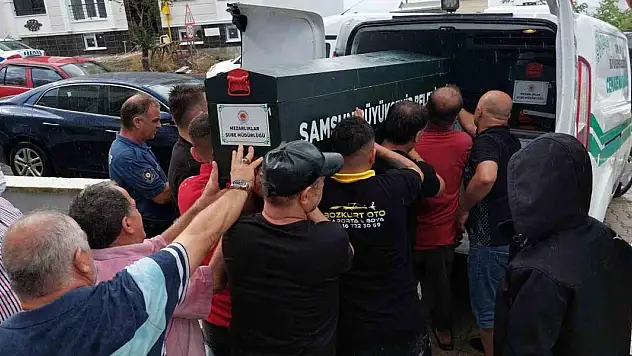 18 yaşındaki genç evinde ölü bulundu