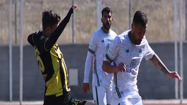 1922 Konyaspor evinde fırsat tepti, kendini ateşe attı! 0-0
