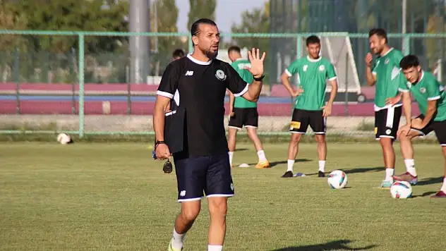 1922 Konyaspor, yeni sezon öncesi oyun sistemini oturtuyor