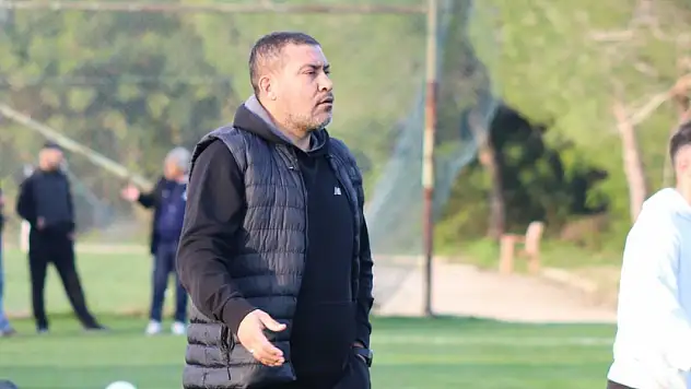 1922 Konyaspor'da Çağdaş Çankaya devre arası hazırlık çalışmalarını değerlendirdi