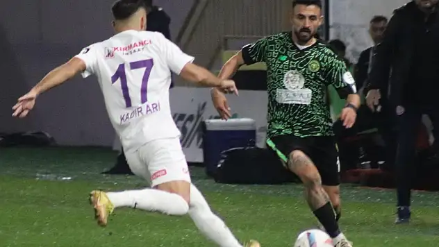 1922 Konyaspor'da flaş karar! Tecrübeli isim kadro dışı bırakıldı