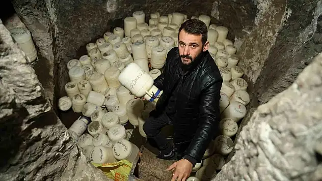 2 bin yıllık 'peynir oteli' yüzlerce bidon barındırıyor