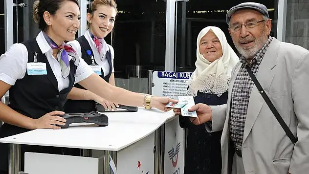 2024'te 1 milyonu aşkın emekli indirimli ulaştırmadan faydalandı
