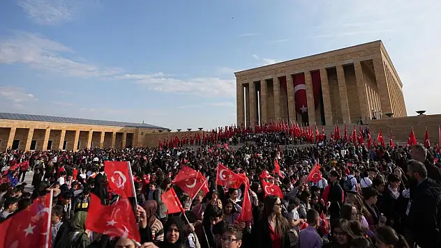 23 Nisan coşkuyla kutlanıyor