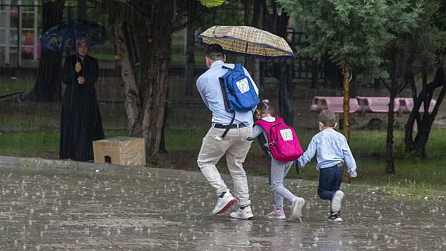 28 Eylül Pazartesi okullar tatil mi? SON DAKİKA: 28 Eylül 2026 okullar açık mı, hangi illerde okul yok?