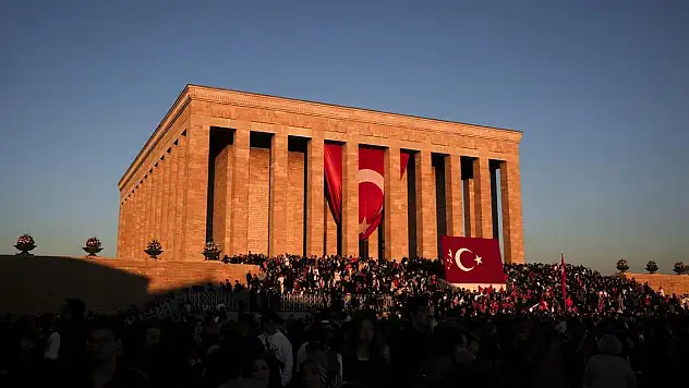 29 Ekim'de 1 milyon 125 bin kişi Anıtkabir'i ziyaret etti