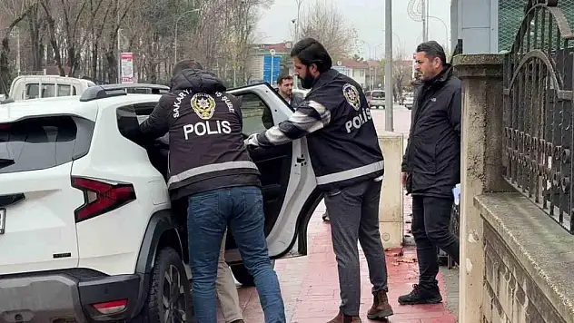 3 ay önce evlendiği eşini defalarca bıçaklayan koca tutuklandı