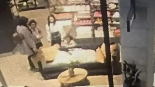 3 yaşındaki Elif'e AVM'de köpek saldırdı