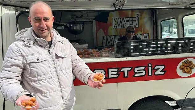 3 yıldır çekişmeli süren boşanma davası sonuçlanınca lokma dağıttı