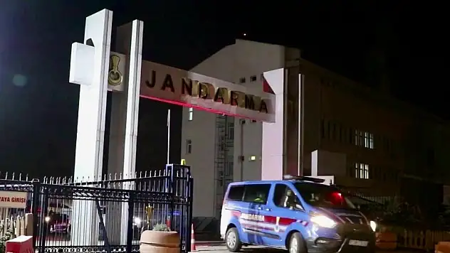 33 bin litre sahte akaryakıt ele geçirildi: 3 gözaltı