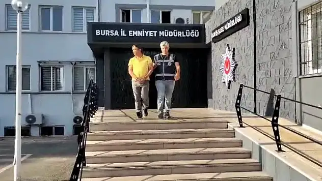 4 yıldır aranıyordu! Kıyafet alırken yakalandı...