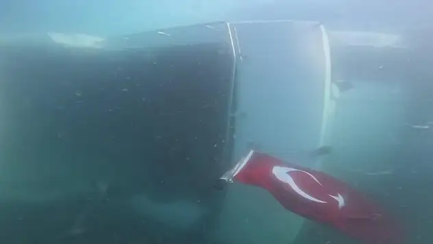 40 Milyon Liralık Yatın Batışı Su Altından Görüntülendi