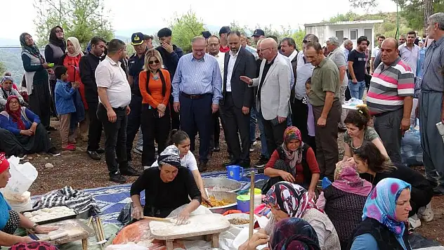 400 yıllık Yörük köyünde gastronomi şenliği