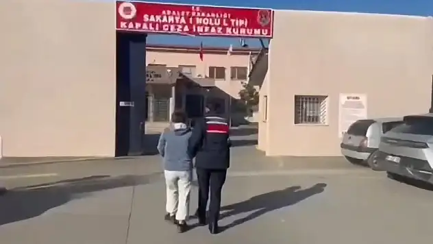 53 yıl kesinleşmiş hapis cezasıyla aranan firari yakalandı