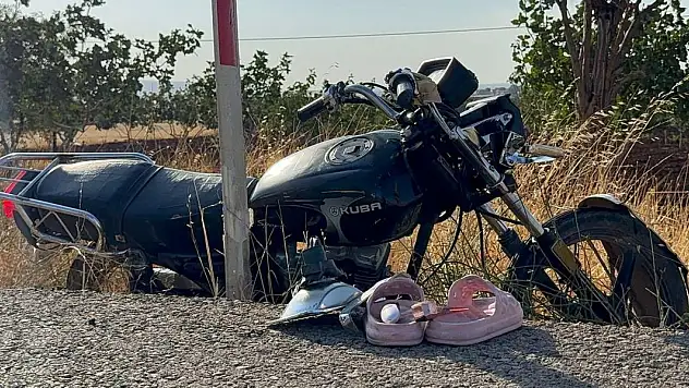 6 Kişinin Bindiği Motosiklet Devrildi! 4'ü Çocuk 6 Yaralı