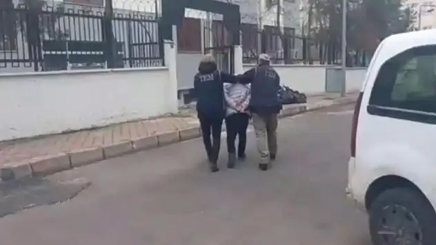 6 şehirde terör operasyonu: 15 gözaltı