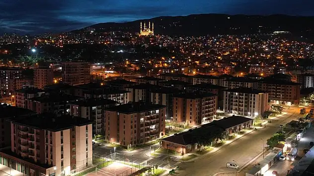 6 Şubat depremlerinde yıkılan Ebrar Sitesi yeniden ayağa kalktı