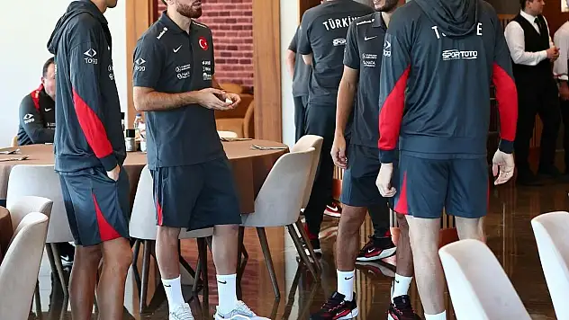 A Milli Futbol Takımı, Riva'da kampa girdi