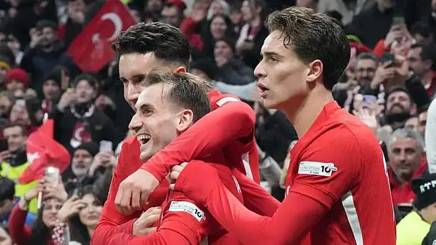 A Milliler Macaristan'ı 3 golle geçti! Tebrikler Çocuklar