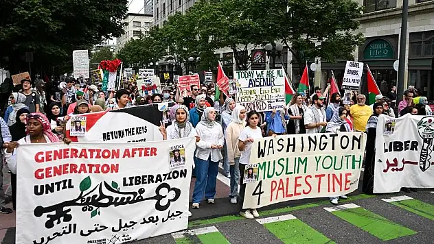 ABD'de yüzlerce kişi, Ayşenur Ezgi Eygi için toplandı
