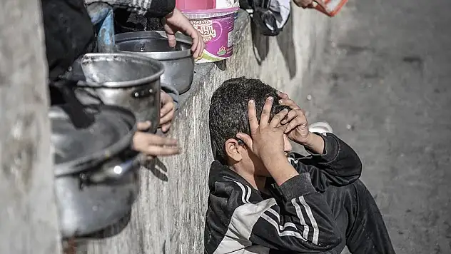 Açlık nedeniyle ölüm riski altındaki kişi sayısı 300 milyona yaklaştı