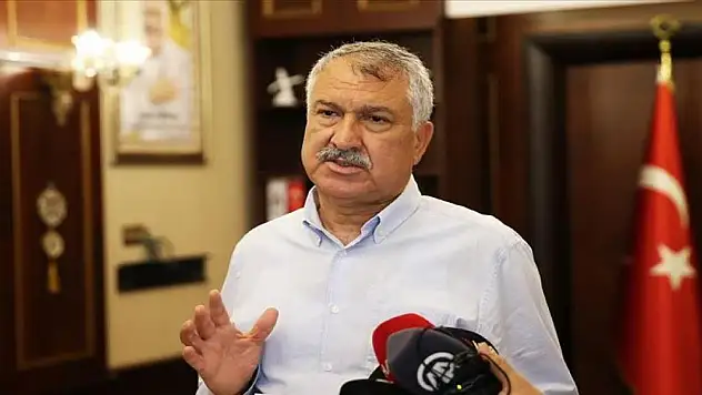 Adana Büyükşehir Belediye Başkanı Zeydan Karalar tutuklandı