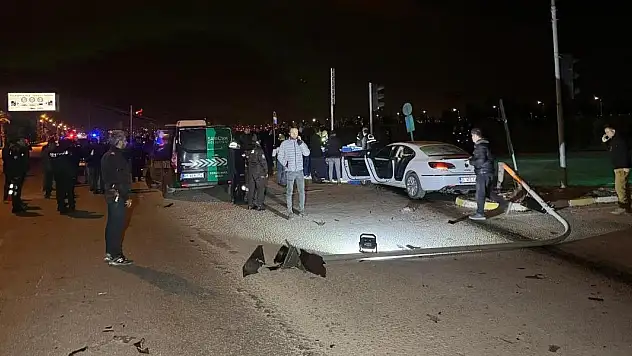 Adana'da otomobilin çarptığı polis şehit oldu