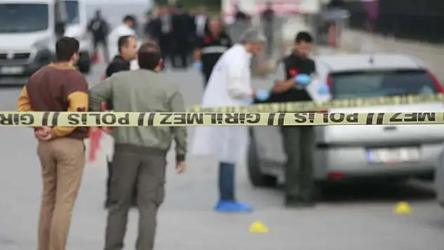 Adliye önünde silahlı kavga: 1 ölü, 1 yaralı