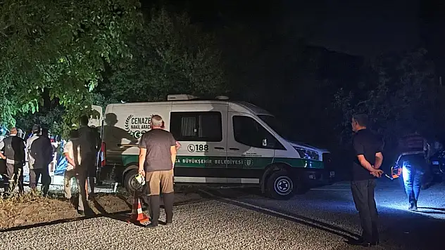 Aile Faciası: Kuzen Kurbanını Traktörde Vurdu!