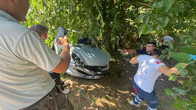 Aile Yolculuğu Faciaya Döndü! Oğlu Ve Kayınvalidesi Öldü