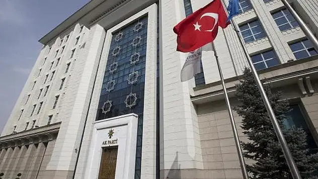 AK Parti'de ilçe kongreleri bugün başlıyor