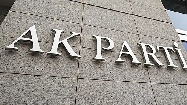 AK Parti'den kongre delegelerine anket