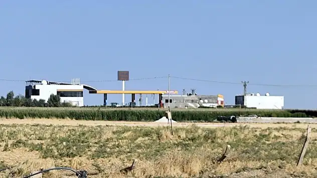 Akaryakıt istasyonunda silahlı kavga: 4 yaralı