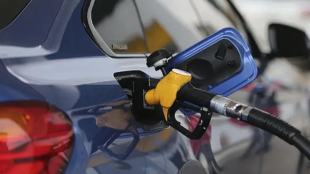 Akaryakıtta yeni zam dalgası: Motorinin litre fiyatı yükseliyor!