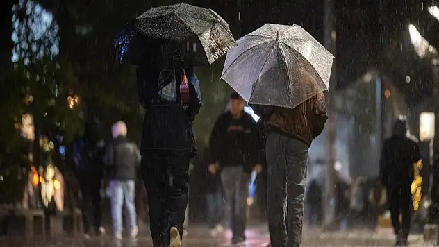 AKOM uyardı: Konya'ya o gün yağış geliyor! Sis ve buzlanma da var