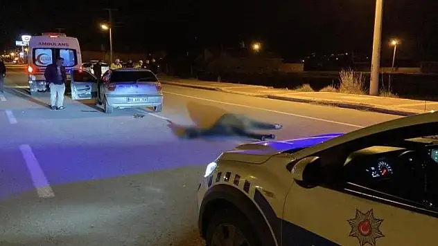 Aksaray'da tuhaf kaza! Otomobil sürücüsü ata çarptı