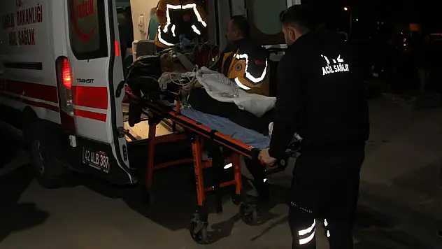 Alacak verecek kavgasında sırtından bıçaklandı