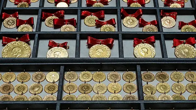 Altın fiyatlarında yeni hareketlilik! Kritik seviye açıklandı