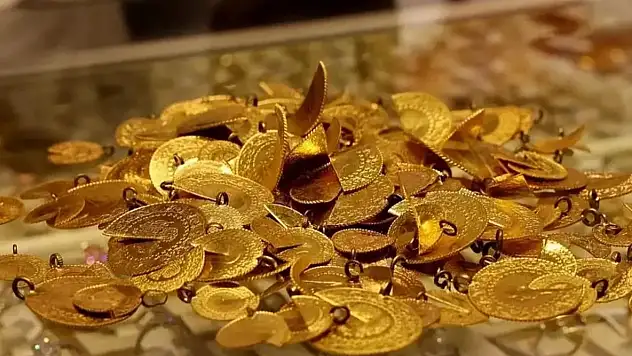 Altın şaha kalktı! Savaşın gölgesinde piyasalar yangın yerine döndü!