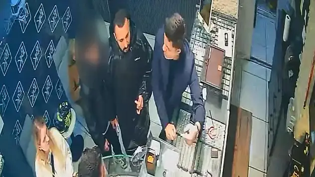 Altınları Çaldı Kuaförde Yakalandı!