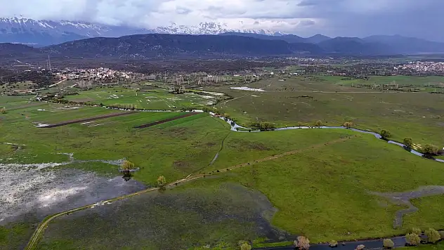 Anamas Dağı'nın eteğinde gizli cennet! Her yıl sadece bu mevsimde ortaya çıkıyor!